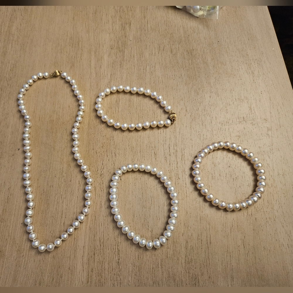 14K Gold w/ Perals Set